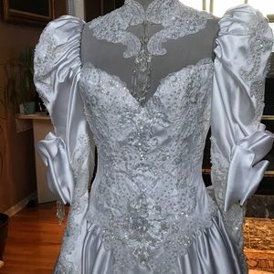 Wedding/Bridal gown